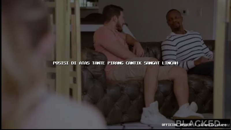 posisi di atas tante pirang cantik sangat lincah